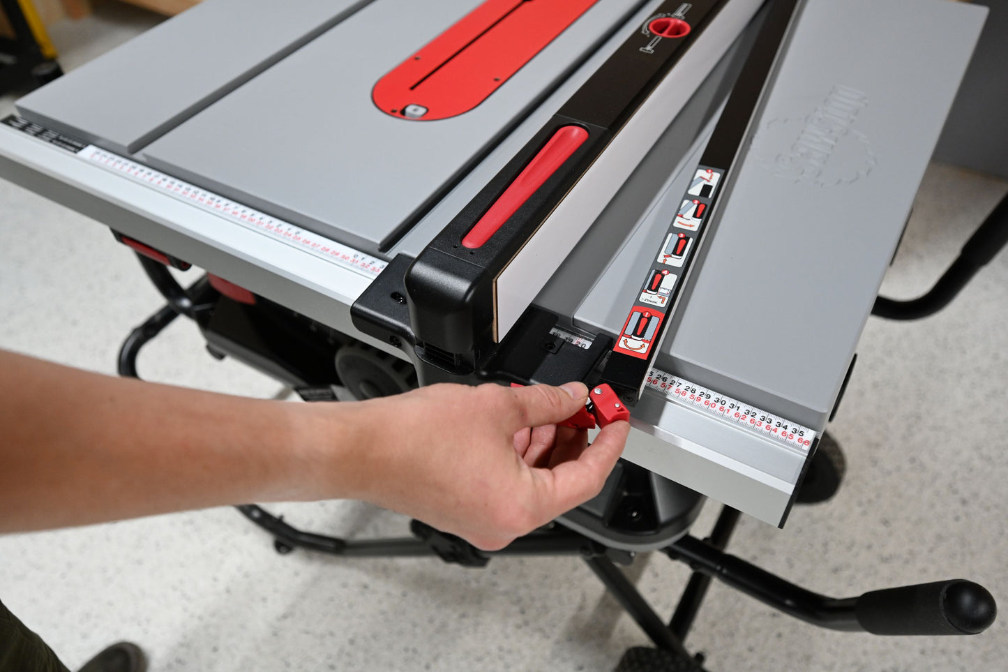 SawStop JSS - Mobile Tischkreissäge mit Fingerschutz